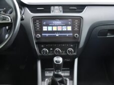 Škoda Octavia 2,0TDi STYLE & DYNAMIC ČR - 23