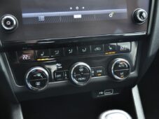 Škoda Octavia 2,0TDi STYLE & DYNAMIC ČR - 31