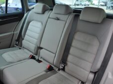 Volkswagen Golf Sportsvan 1,6TDI DSG PANORAMA NAVI - 20