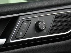 Volkswagen Golf Sportsvan 1,6TDI DSG PANORAMA NAVI - 26