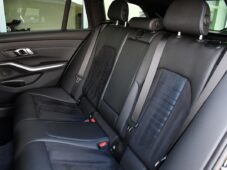 BMW Řada 3 320d xDrive M-SPORT ZÁRUKA 1M - 19