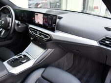 BMW Řada 3 320d xDrive M-SPORT ZÁRUKA 1M - 17