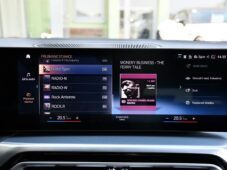 BMW Řada 3 320d xDrive M-SPORT ZÁRUKA 1M - 28