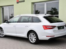 Škoda Superb 2.0TDi ACC NAVI CARPLAY - 2