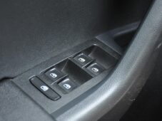 Škoda Octavia 1,6TDi DSG NAVI CARPLAY - 25