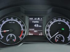 Škoda Octavia 1,6TDi DSG NAVI CARPLAY - 29