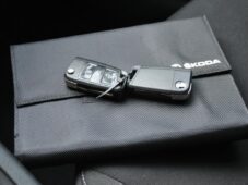 Škoda Octavia 1,6TDi DSG NAVI CARPLAY - 35