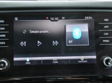 Škoda Octavia 1,6TDi DSG NAVI CARPLAY - 37