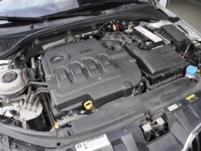 Škoda Octavia 1,6TDi DSG NAVI CARPLAY - 49