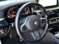 BMW Řada 5 530d xD M-SPORT TAŽNÉ ČR - 15