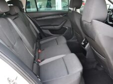 Škoda Octavia 2.0TDi 4X4 ACC LED NAV CARPLAY - 19