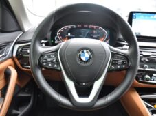 BMW Řada 5 530d xD LUXURY ZÁRUKA LASER - 22