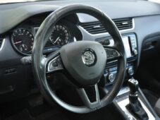Škoda Octavia 2,0TDI STYLE DSG ACC NAVI ČR - 9