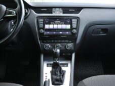 Škoda Octavia 2,0TDI STYLE DSG ACC NAVI ČR - 23