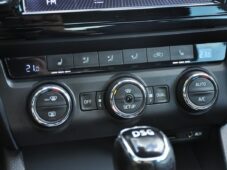Škoda Octavia 2,0TDI STYLE DSG ACC NAVI ČR - 31