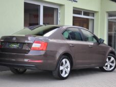Škoda Octavia 2,0TDI STYLE DSG ACC NAVI ČR - 4