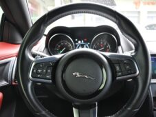 Jaguar F-Type 3,0V6 R-DYNAMIC REZERVACE - 21