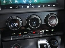Jaguar F-Type 3,0V6 R-DYNAMIC REZERVACE - 25