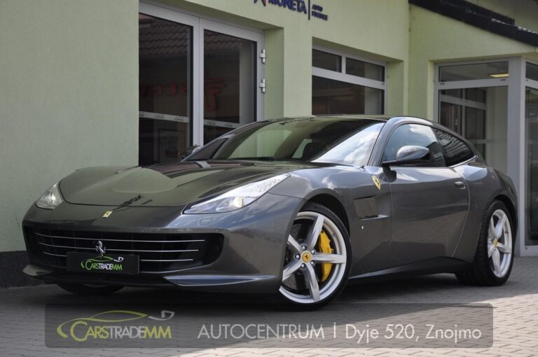 Ferrari GTC4 Lusso V12 DCT P-DISPLAY REZERVACE - 1