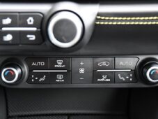 Ferrari GTC4 Lusso V12 DCT P-DISPLAY REZERVACE - 31