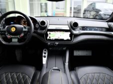 Ferrari GTC4 Lusso V12 DCT P-DISPLAY REZERVACE - 11
