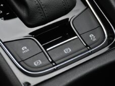 Škoda Karoq 2,0TDI DSG NAVI KAMERA ČR 1.MA - 33