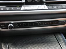 BMW X5 3,0d xDrive M-SPORT ČR 1.M - 33