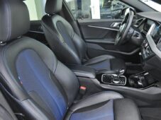 BMW Řada 2 218i M-SPORT ČR 1.MAJ - 13