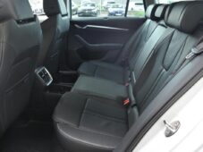 Škoda Octavia 2,0TDi FACELIFT TOP VÝBAVA 1.M - 19