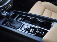 Volvo XC60 2,0D4 INSCRIPTION K360° - 36