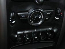 Mini Countryman COOPER 1,6D ALL4 - 31