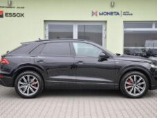 Audi Q8 50TDI Q S-LINE TOP VÝBAVA ČR - 11