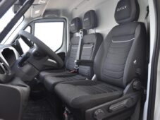 Iveco Daily 3,0D 35S18 NOVÉ - 9