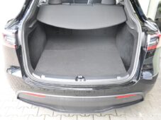 Tesla Model Y LONG RANGE DUAL - 38