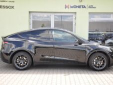 Tesla Model Y LONG RANGE DUAL - 11