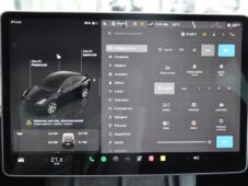 Tesla Model Y LONG RANGE DUAL - 25
