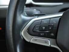 Volkswagen Passat 2.0TDi R-LINE 4M DSG LED TAŽNÉ - 22