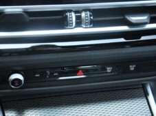 BMW Řada 3 320d xDrive 1M LED ACC ČR - 25