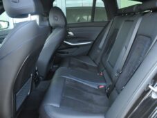 BMW Řada 3 320d xDrive 1M LED ACC ČR - 18