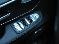 Mercedes-Benz Třídy V 300D L AMG 4MTAŽNÉ K360 WEBAST - 29