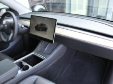 Tesla Model Y LONG RANGE DUAL MOTOR AWD - 16
