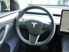Tesla Model Y LONG RANGE DUAL MOTOR AWD - 5