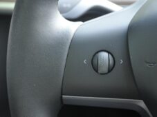 Tesla Model Y LONG RANGE DUAL MOTOR AWD - 22