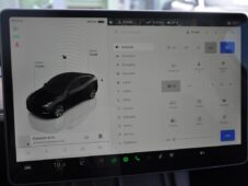 Tesla Model Y LONG RANGE DUAL MOTOR AWD - 26