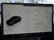 Tesla Model Y LONG RANGE DUAL MOTOR AWD - 29