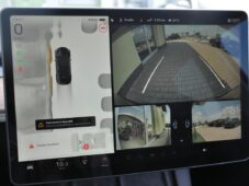Tesla Model Y LONG RANGE DUAL MOTOR AWD - 35