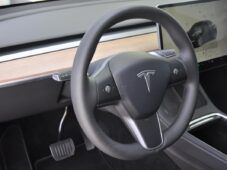 Tesla Model Y LONG RANGE DUAL MOTOR AWD - 15