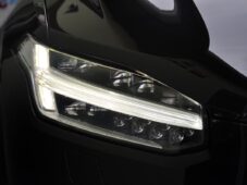 Volvo XC90 D5 AWD MOMENTUM ČR - 39