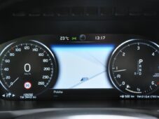 Volvo XC90 D5 AWD MOMENTUM ČR - 34