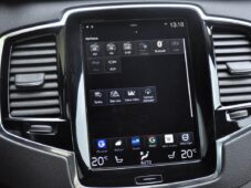 Volvo XC90 D5 AWD MOMENTUM ČR - 31